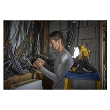 Světlomet pracovní V20 AKU bez baterie a nabíječky