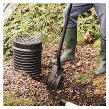 Rýč Ergonomic PRO drenážní, černý