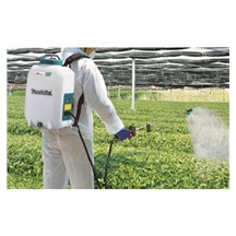 Postřikovač  15l AKU Li-ion LXT 18V,bez aku Z Makita DUS158Z