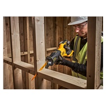 Pila mečová AKU DCS382N 18V bez aku a nabíječky